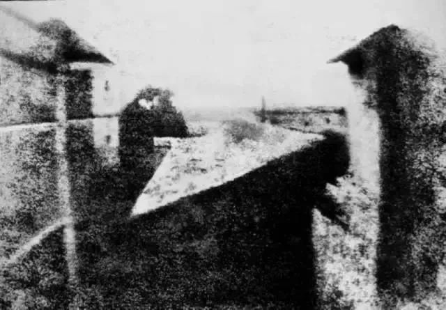 1826年拍摄的照片 1826年拍摄的照片